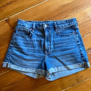 American Eagle Mom Short